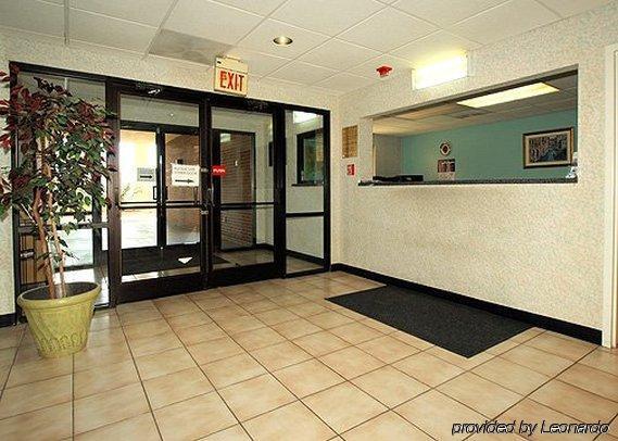 Quality Inn Henderson I-85 Interior photo